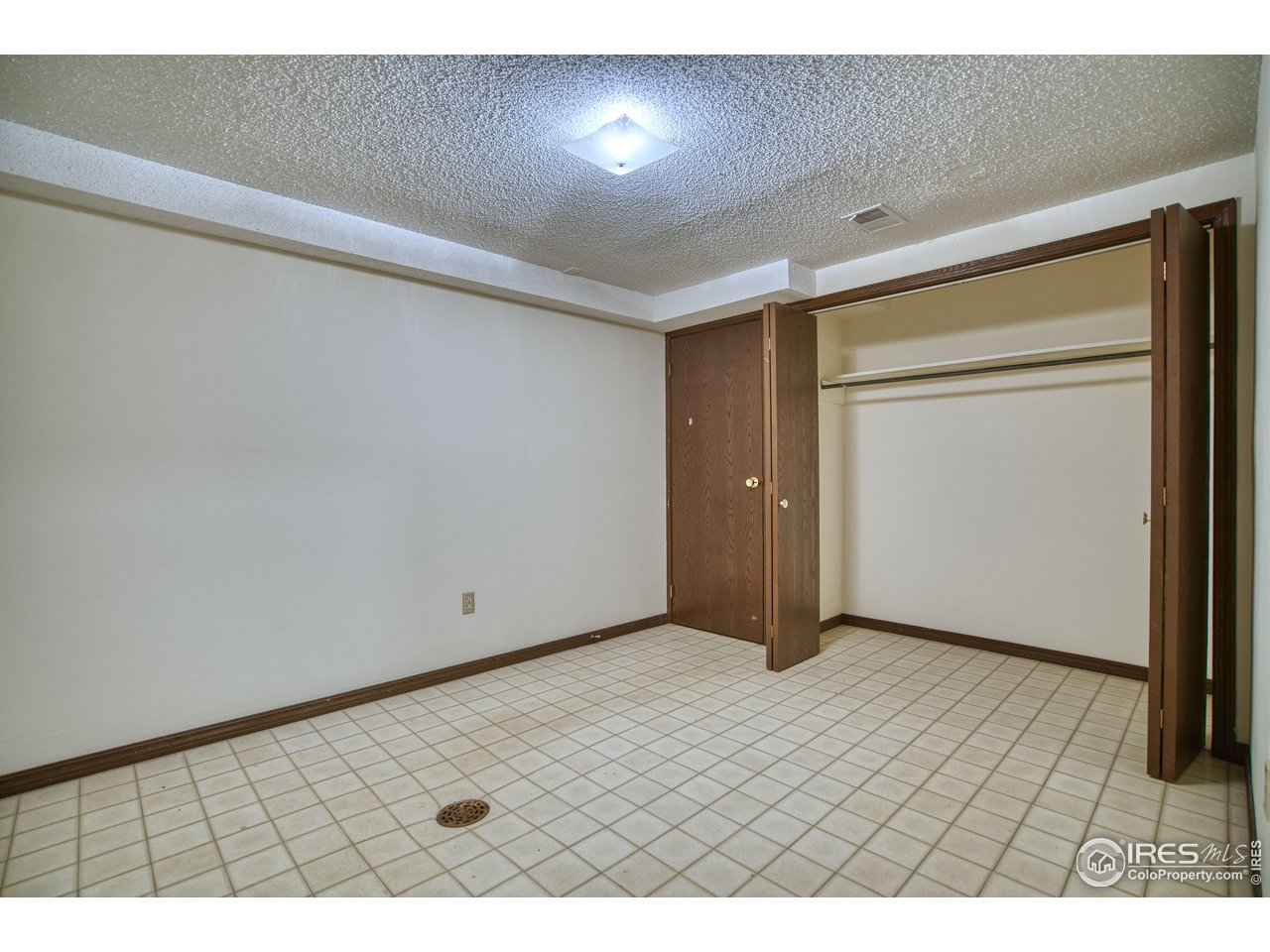 1925 28th Avenue, Unit 30 Greeley, CO 80634 - Photo 30 of 34 a view of an empty room