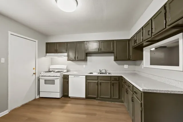 $1,550 | 7306 Parker Road, Houston, TX 77016