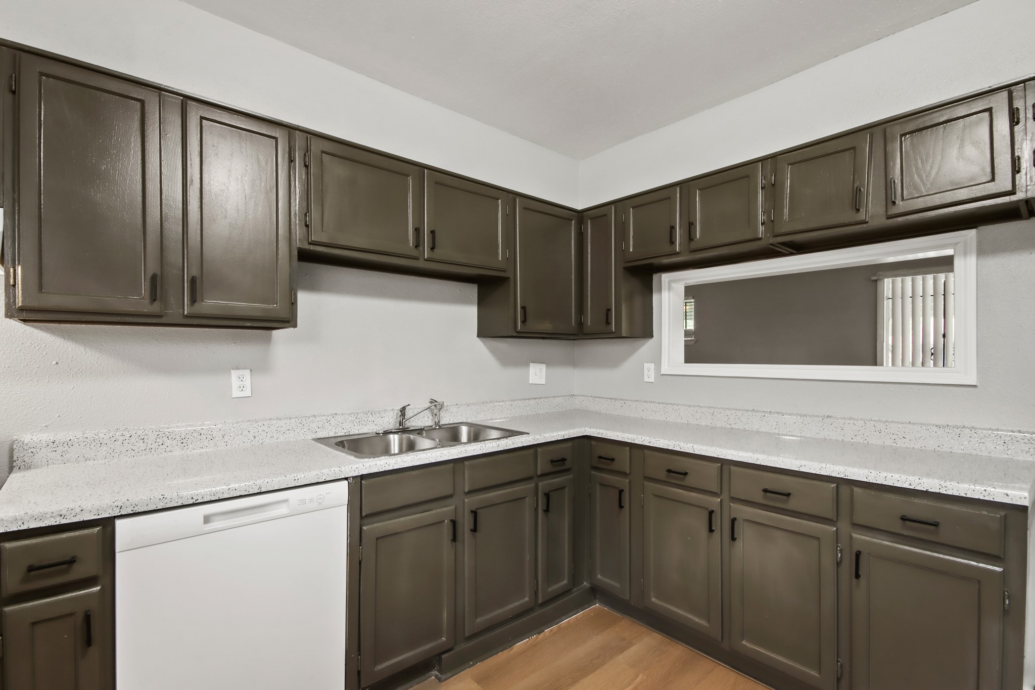 7306 Parker Road Houston, TX 77016 - Photo 8 of 18