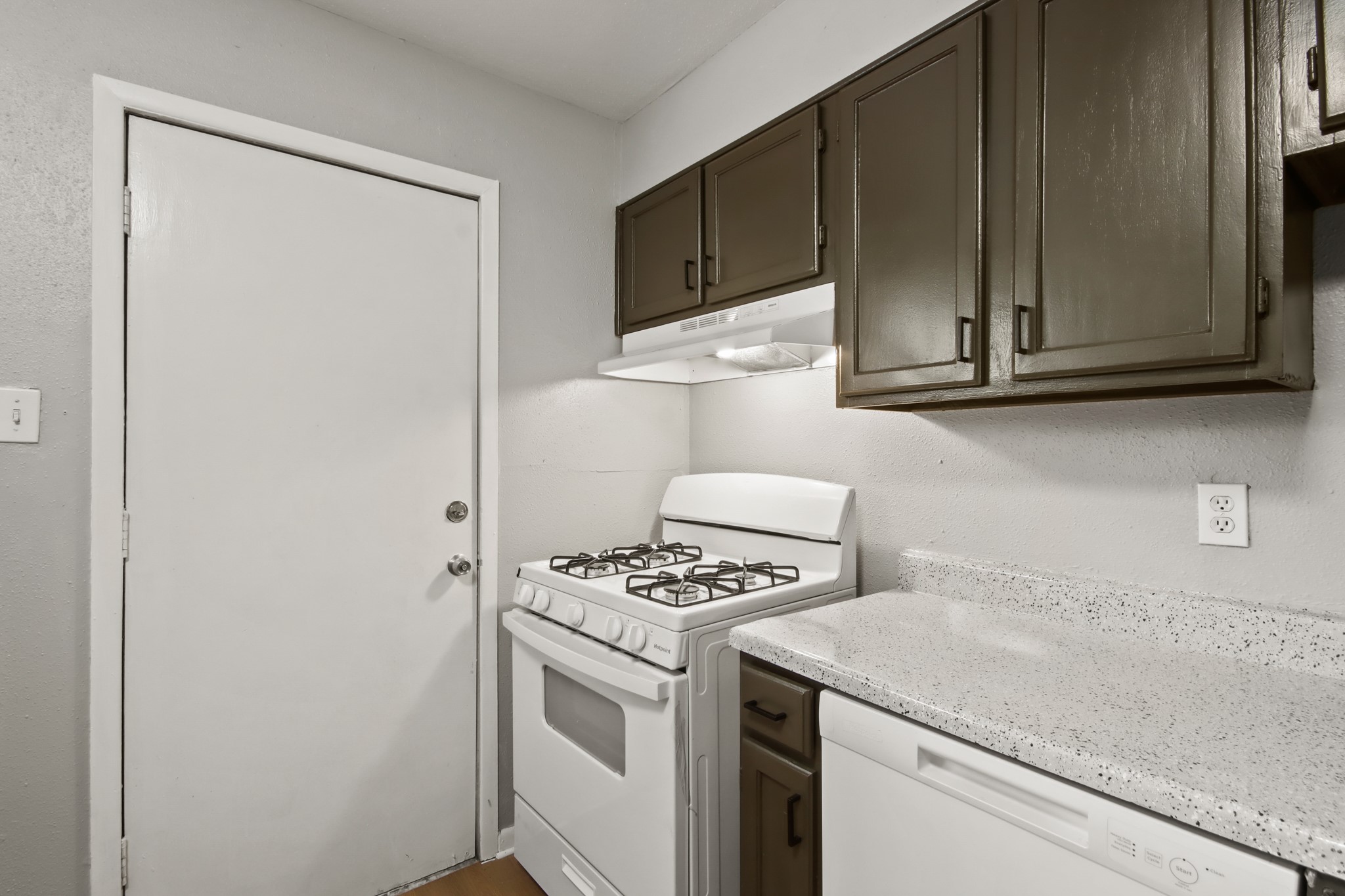 7306 Parker Road Houston, TX 77016 - Photo 10 of 18