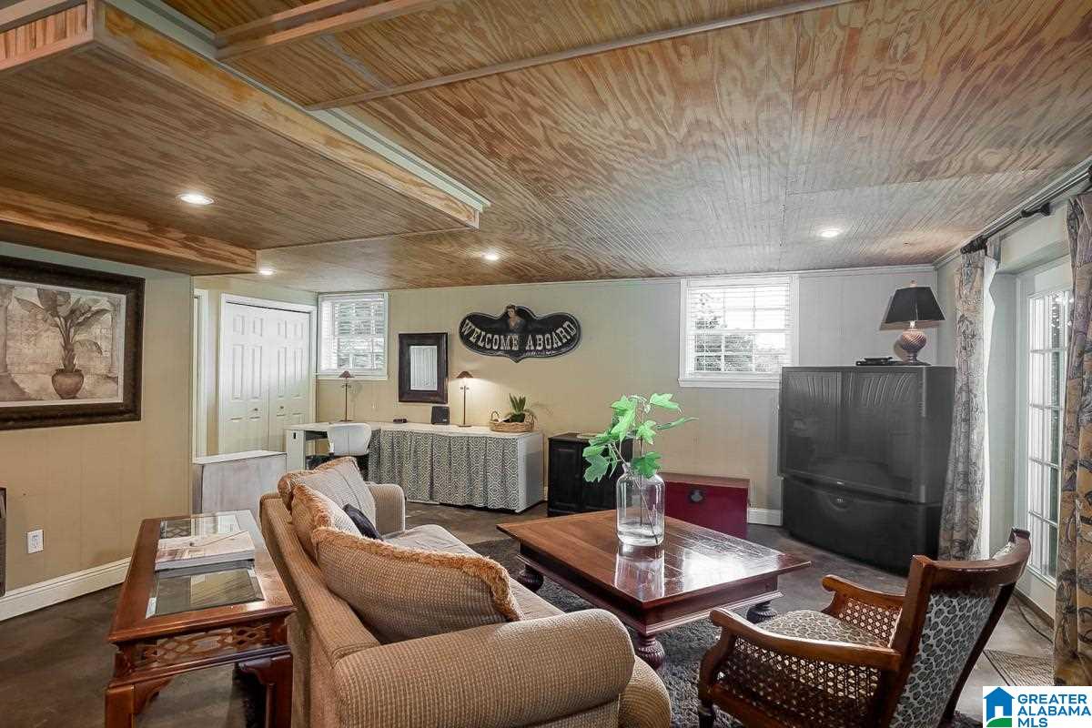3429 Kettering Lane Birmingham, AL 35243 - Photo 4 of 6