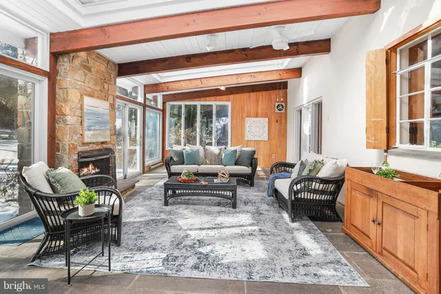 $829,900 | 923 Winding Lane, Media, PA 19063