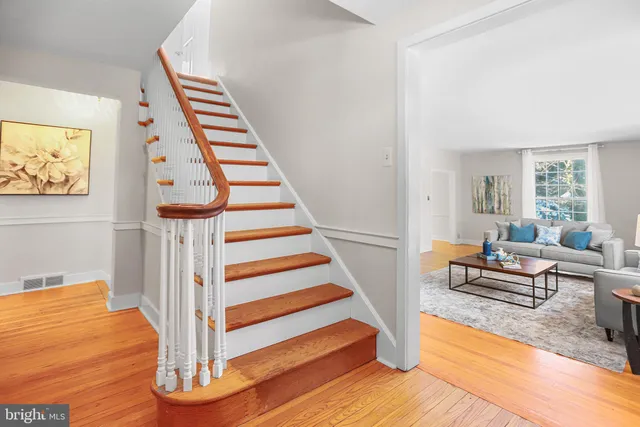 $829,900 | 923 Winding Lane, Media, PA 19063