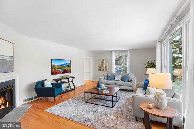 $829,900 | 923 Winding Lane, Media, PA 19063