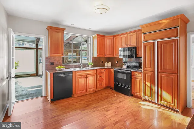 $829,900 | 923 Winding Lane, Media, PA 19063