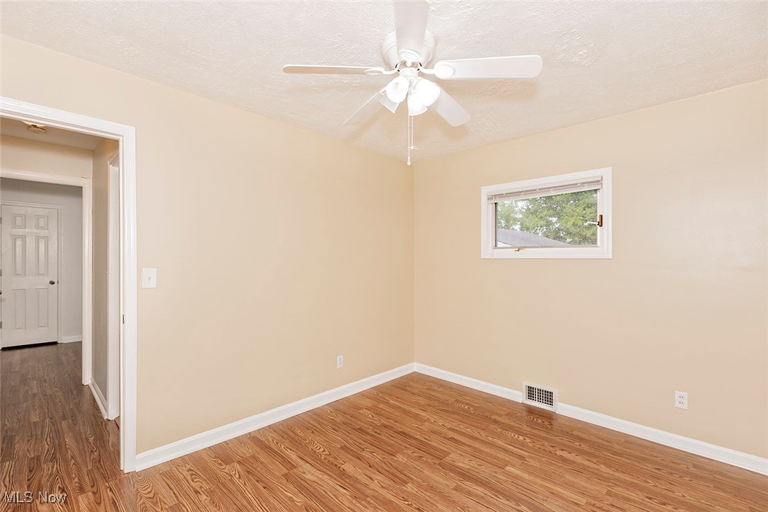 30413 Forestgrove Road Willowick, OH 44095 - Photo 18 of 35