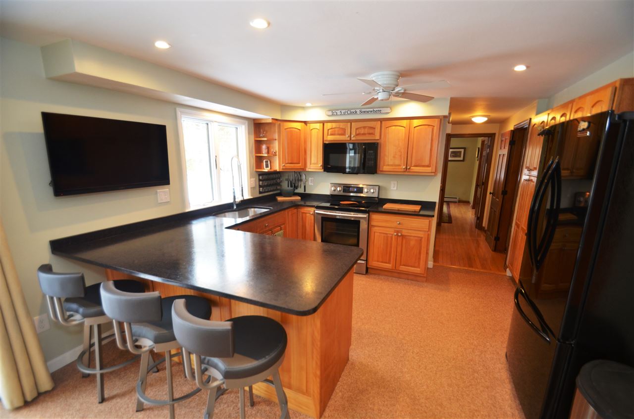 35 Bean Road Merrimack, NH 03054 - Photo 3 of 22