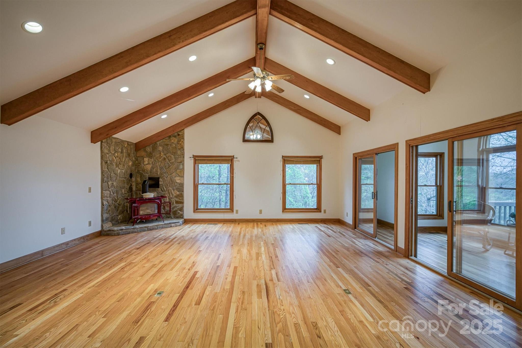 1521 Old Jonas Ridge Road Newland, NC 28657 - Photo 7 of 40