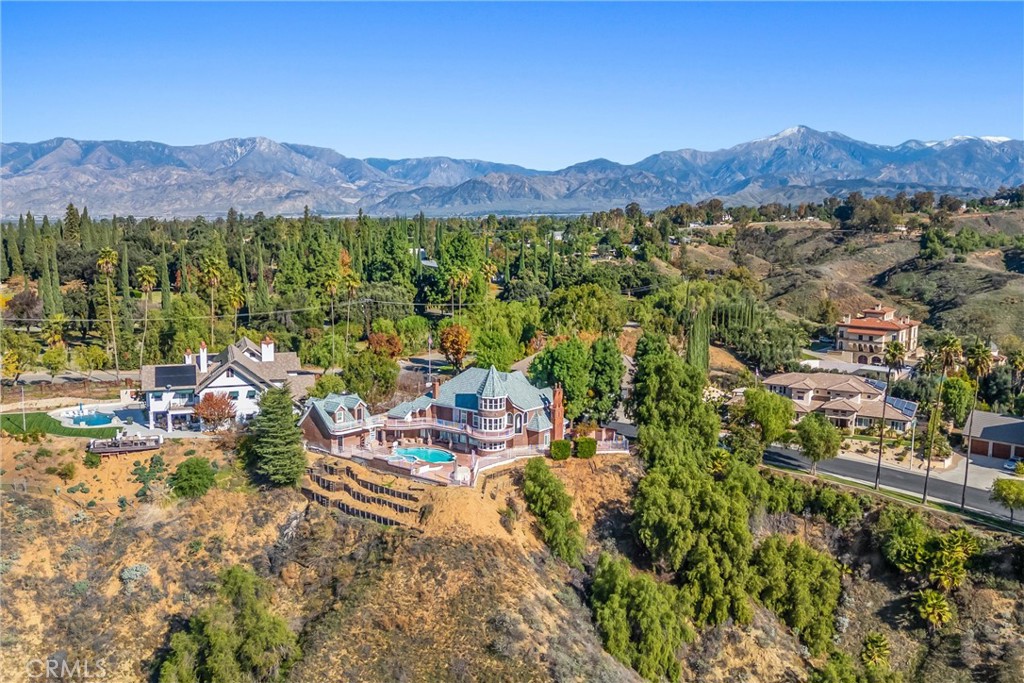 1608 Smiley Ridge Redlands, CA 92373 - Photo 12 of 20