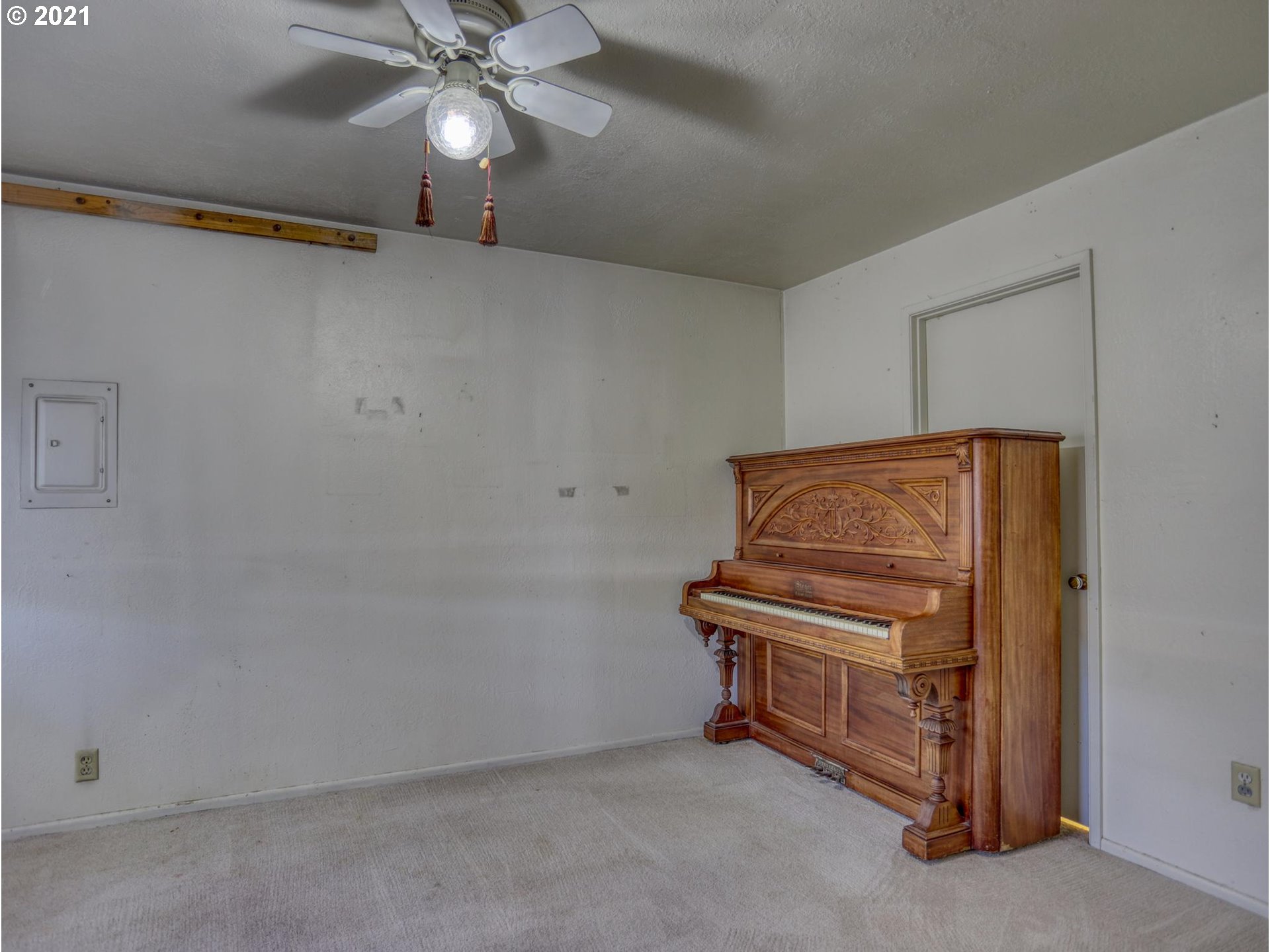 1014 37th Avenue Southwest Albany, OR 97321 - Photo 11 of 32