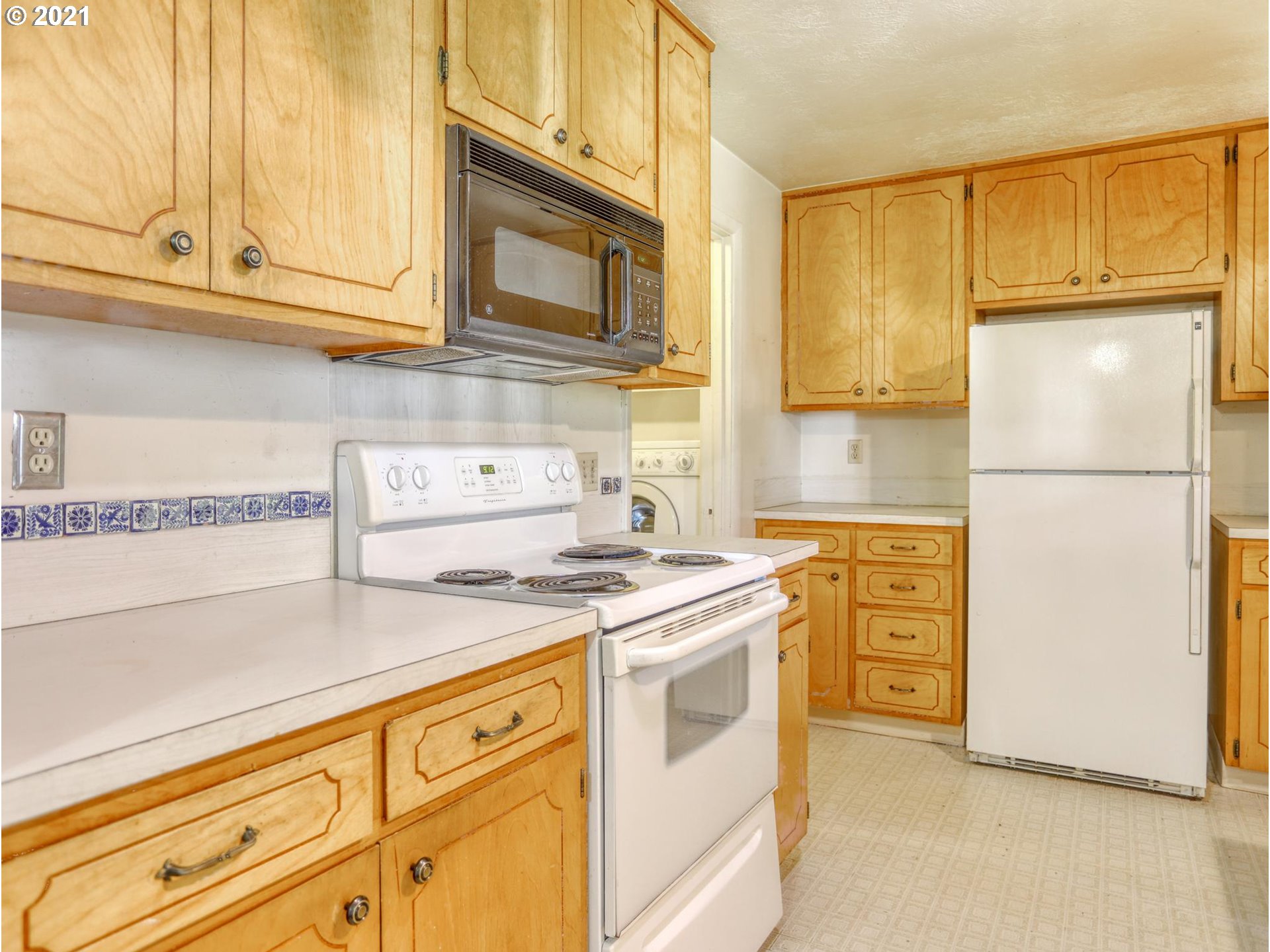 1014 37th Avenue Southwest Albany, OR 97321 - Photo 7 of 32