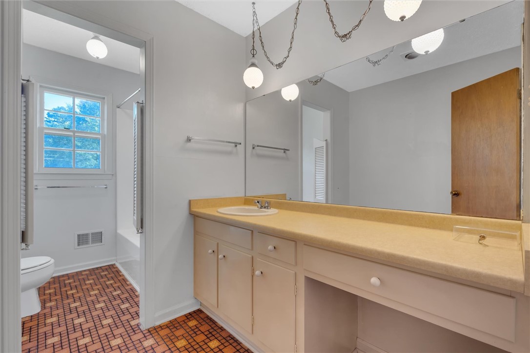 134 Merrily Circle Woodruff, SC 29388 - Photo 12 of 20