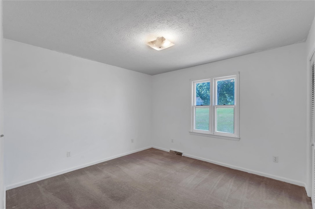 134 Merrily Circle Woodruff, SC 29388 - Photo 14 of 20