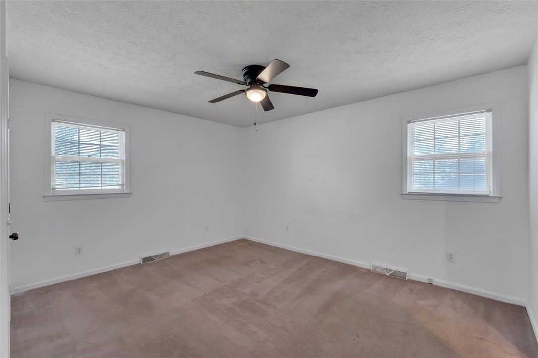 134 Merrily Circle Woodruff, SC 29388 - Photo 9 of 20