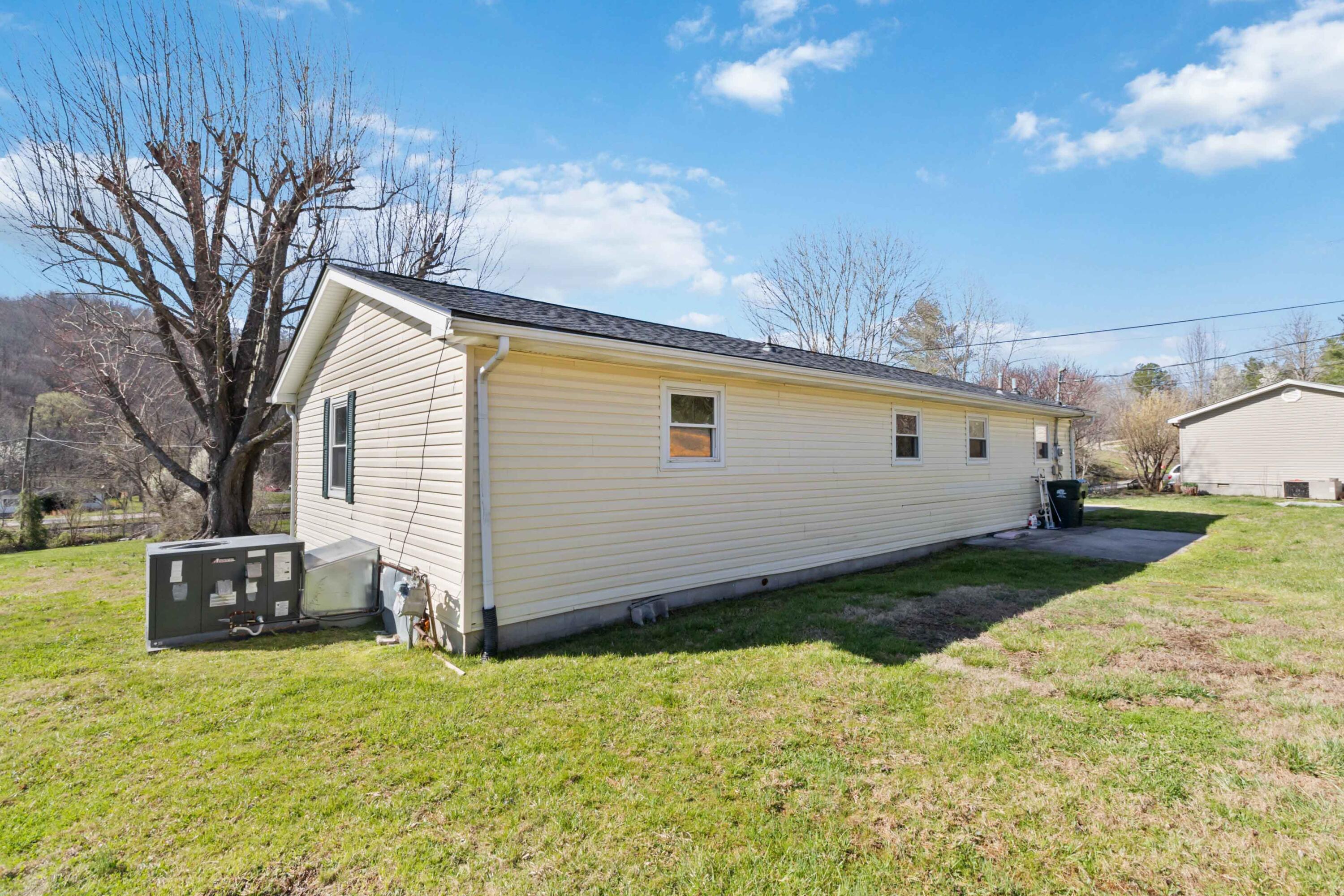 41 Valentine Branch Road Cannon, KY 40923 - Photo 49 of 61 042