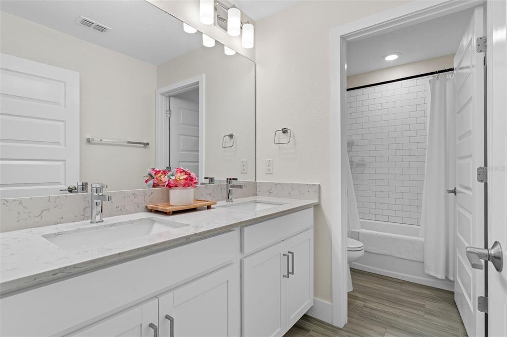 4345 Cadence Loop Land O Lakes, FL 34638 - Photo 20 of 52