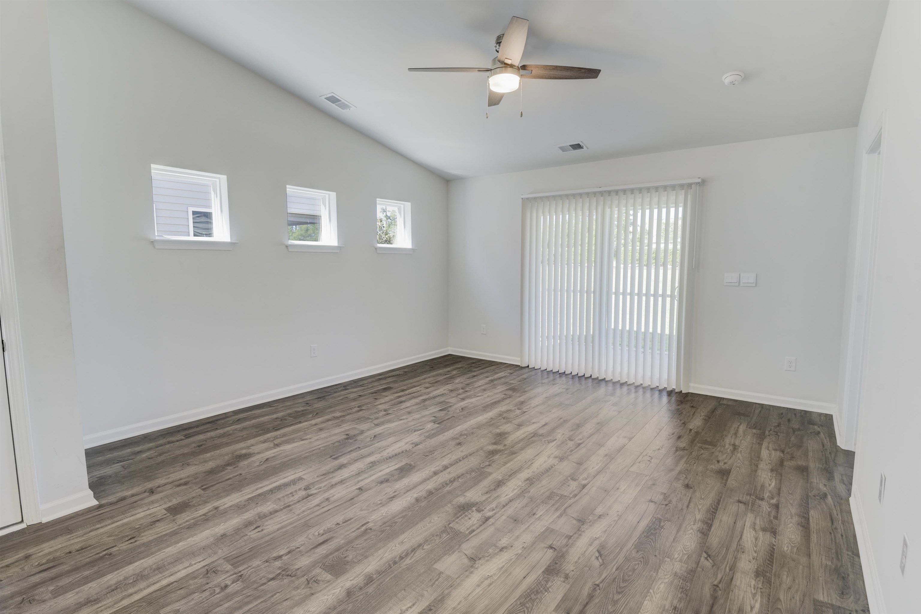 375 Logan Street Little River, SC 29566 - Photo 5 of 43