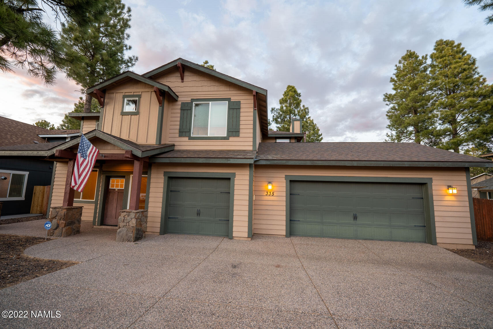335 West Beryl Road Flagstaff, AZ 86005 - Photo 3 of 46 20220401-WMP01118-HDR