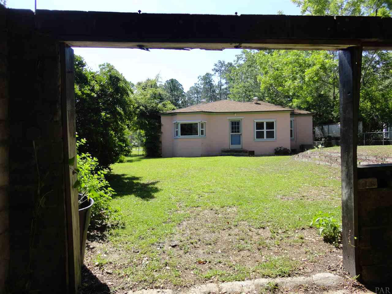 5163 Nimitz Road Milton, FL 32583 - Photo 6 of 36 Gallery Image 6