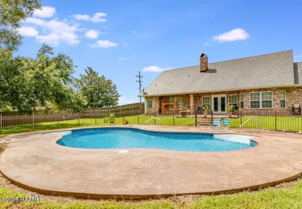 $440,000 | 7951 Highway 87, Jeanerette, LA 70544