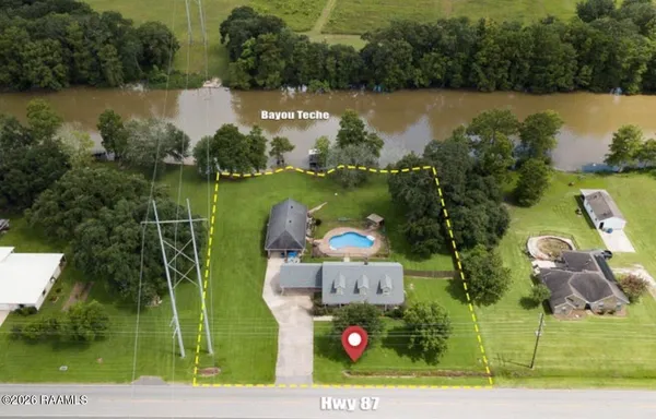 $440,000 | 7951 Highway 87, Jeanerette, LA 70544