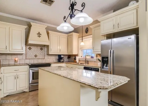 $440,000 | 7951 Highway 87, Jeanerette, LA 70544