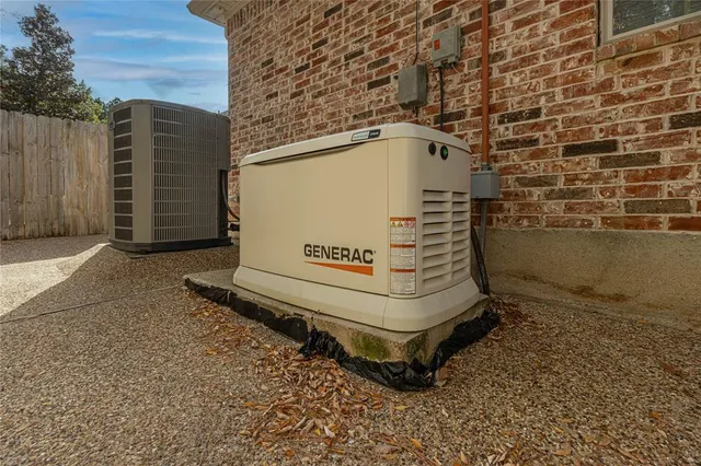 a view of a back yard of the building