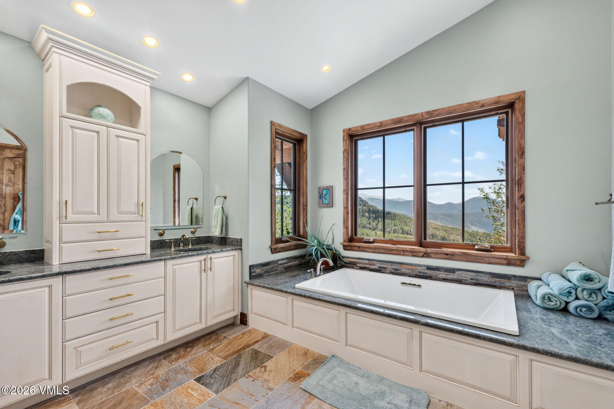 96 Pikes Way Edwards, CO 81632 - Photo 21 of 72 23-web-or-mls-22
