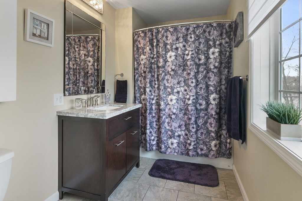 115 Clayton Street Springfield, MA 01107 - Photo 27 of 40 Gallery Image 27