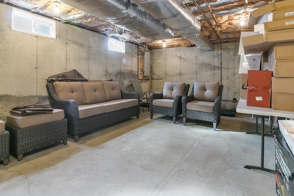 115 Clayton Street Springfield, MA 01107 - Photo 30 of 40 Gallery Image 30
