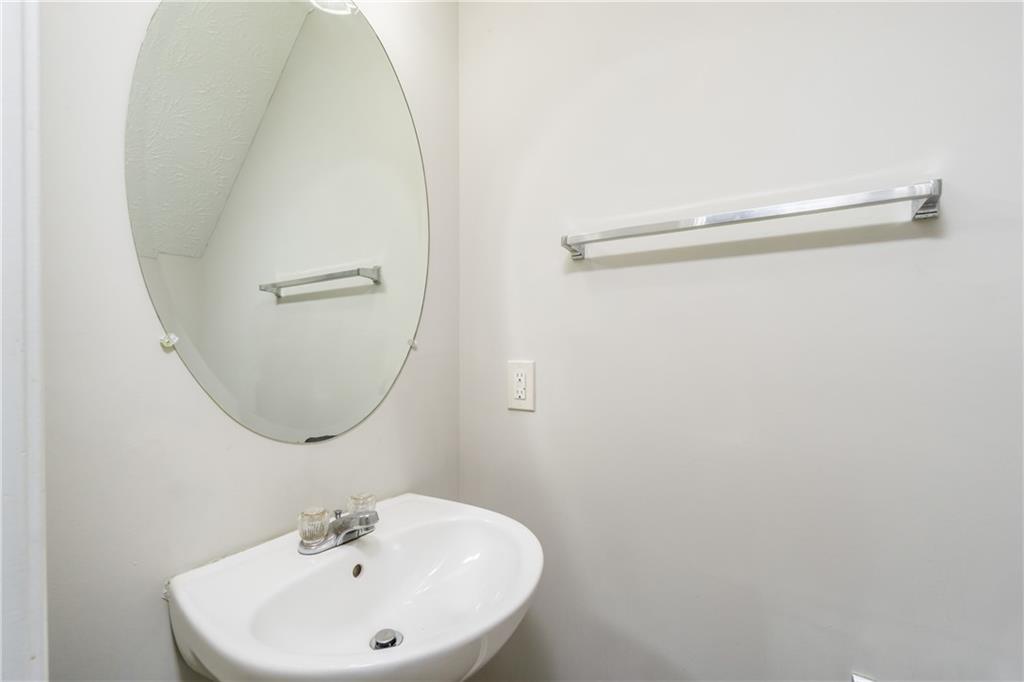 5765 Ridge Stone Way Cumming, GA 30041 - Photo 10 of 20