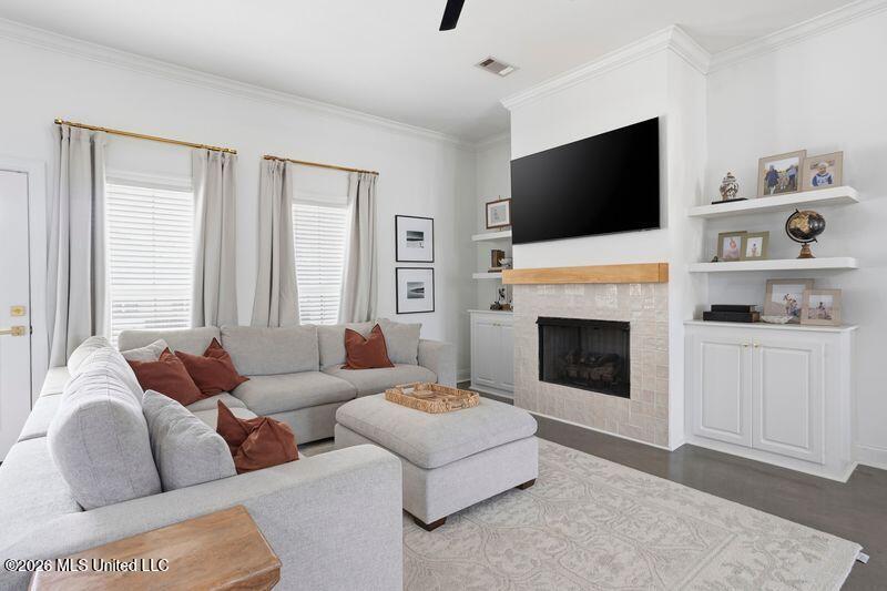 112 Federal Cove Madison, MS 39110 - Photo 4 of 27 LivingRoom2
