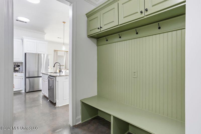 112 Federal Cove Madison, MS 39110 - Photo 10 of 27 Lockers