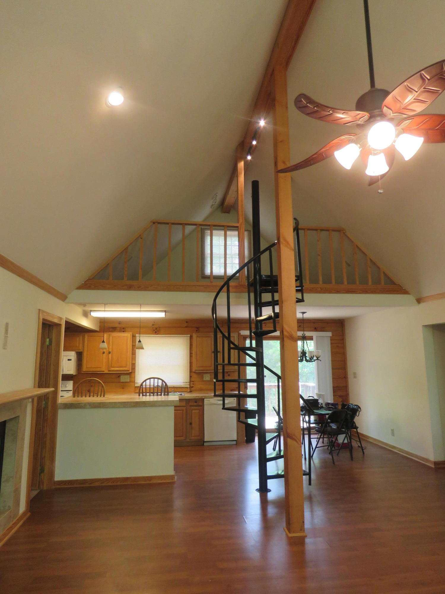 143 Lynn Road Madisonville, TN 37354 - Photo 7 of 34 IMG_2626