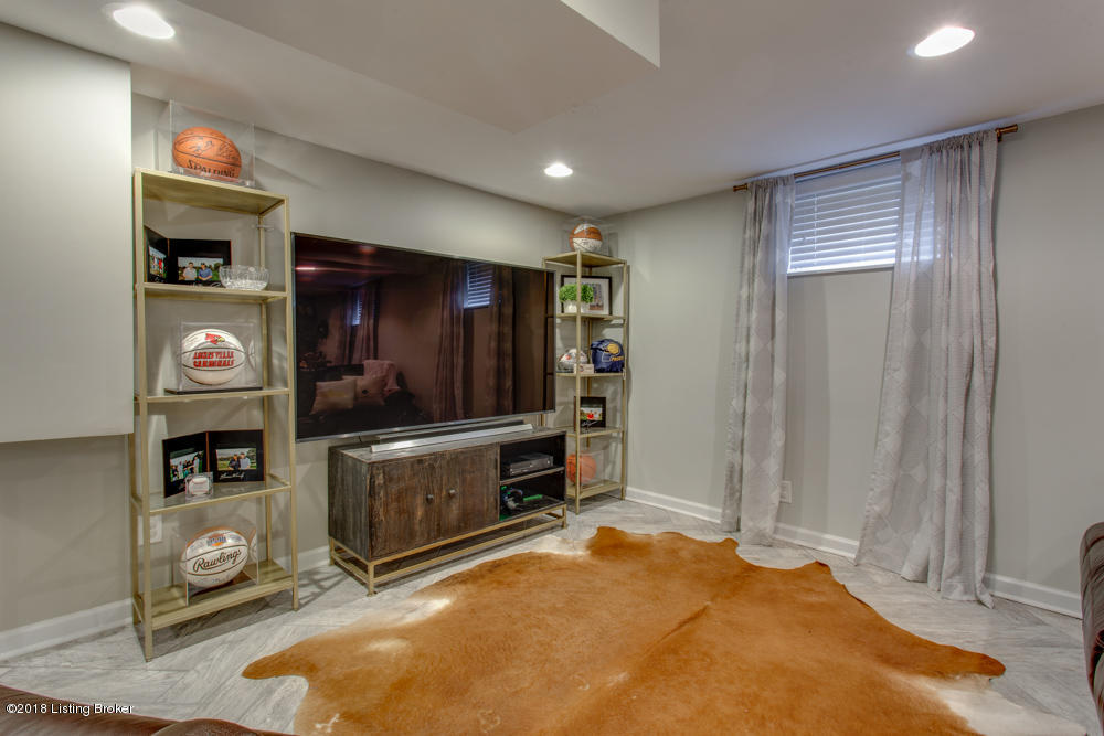 227 Sage Road Louisville, KY 40207 - Photo 51 of 62 227 Sage Rd-54