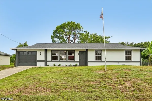 $219,900 | 3709 10th Street Southwest, Lehigh Acres, FL 33976