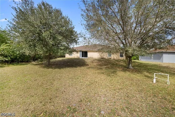 $1,800 | 3205 38th Street West, Lehigh Acres, FL 33971