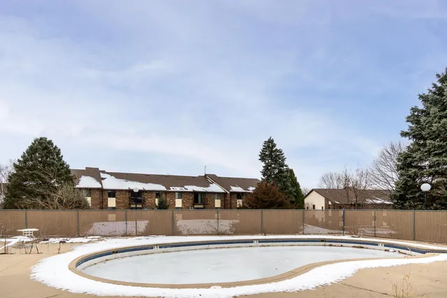 $164,900 | 1009 North Sunny Vale Lane, Unit C, Madison, WI 53713