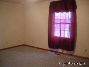 6404 Hayley Court Springfield, IL 62712 - Photo 5 of 7 Gallery Image 5