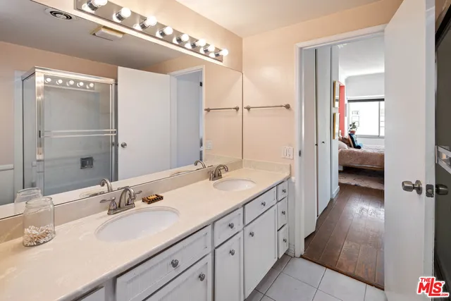 $4,750 | 7135 Hollywood Boulevard, Unit 509, Los Angeles, CA 90046