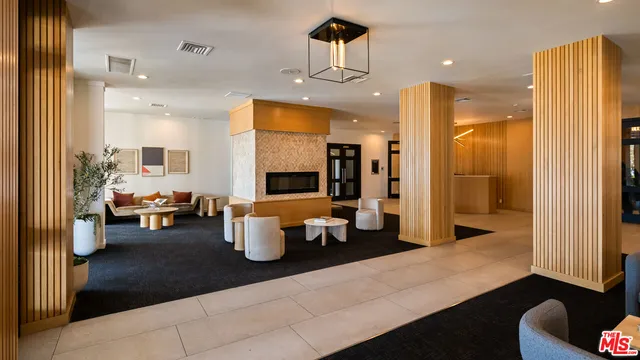 $4,750 | 7135 Hollywood Boulevard, Unit 509, Los Angeles, CA 90046