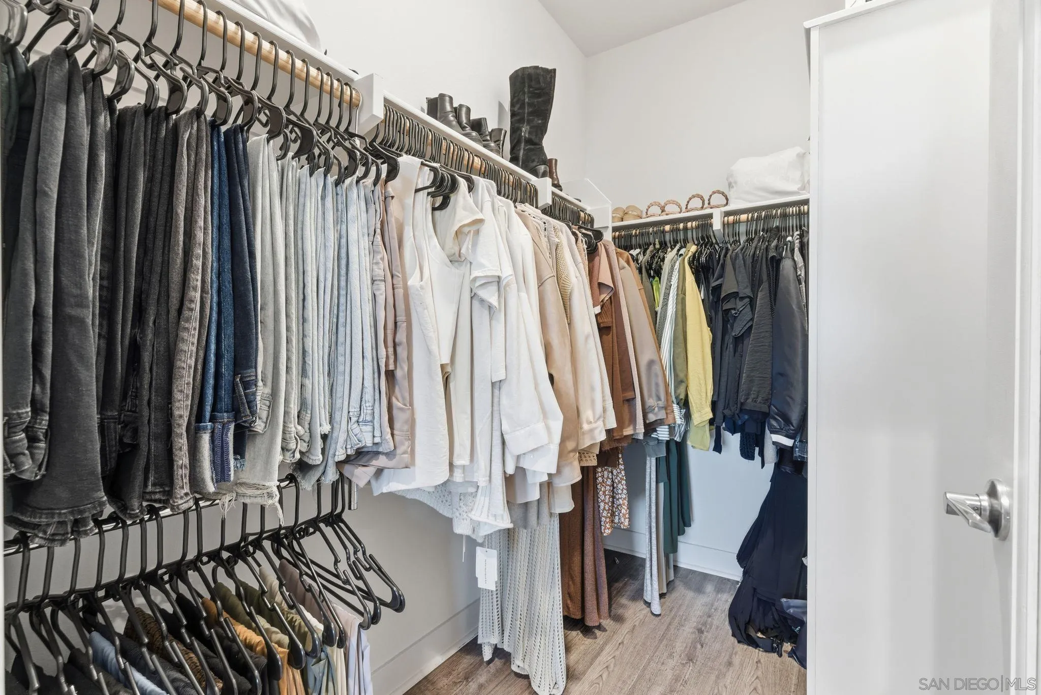 4382 Pacifica Way, Unit 4 Oceanside, CA 92056 - Photo 16 of 42