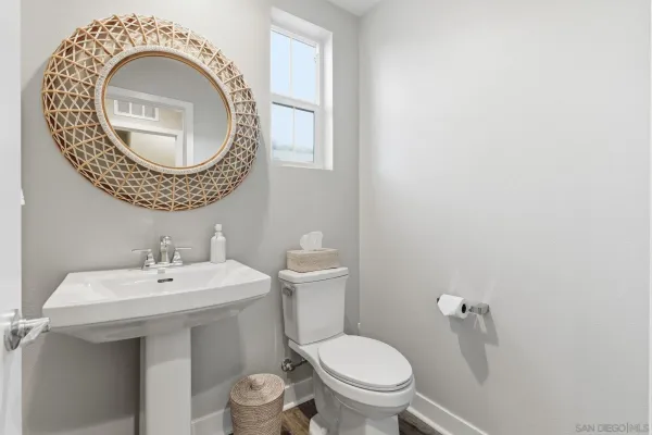 $799,000 | 4382 Pacifica Way, Unit 4, Oceanside, CA 92056