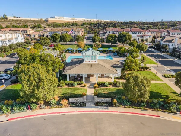 $799,000 | 4382 Pacifica Way, Unit 4, Oceanside, CA 92056