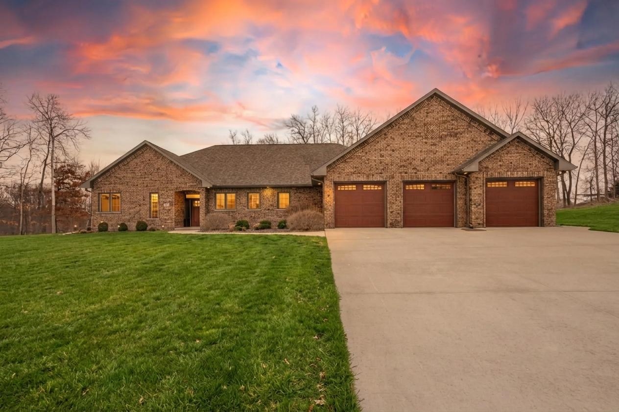 272 Lost Ridge Court Green Bay, WI 54302 - Photo 3 of 55
