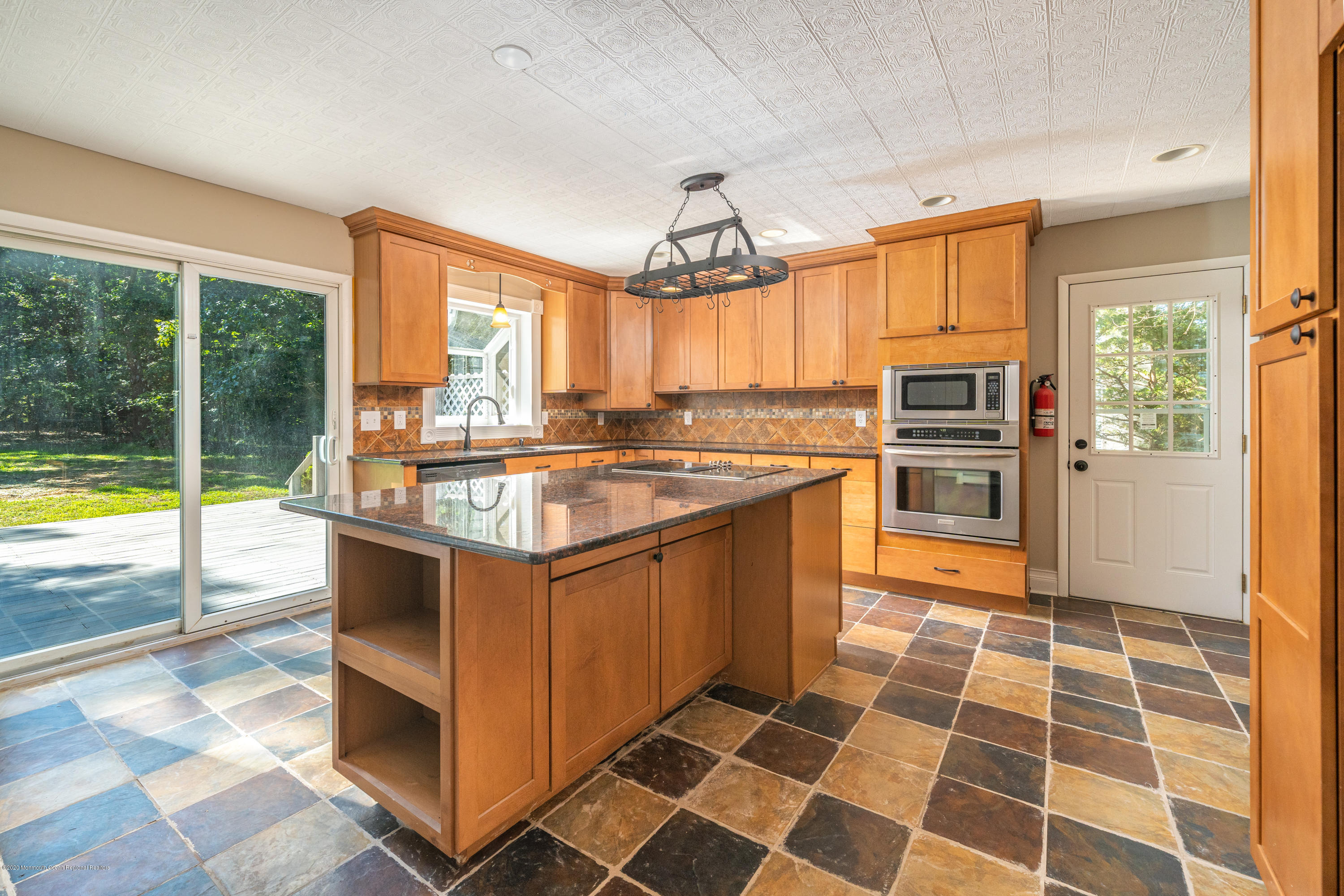 690 Burke Road Jackson, NJ 08527 - Photo 14 of 26 16-SEV02718-Edit