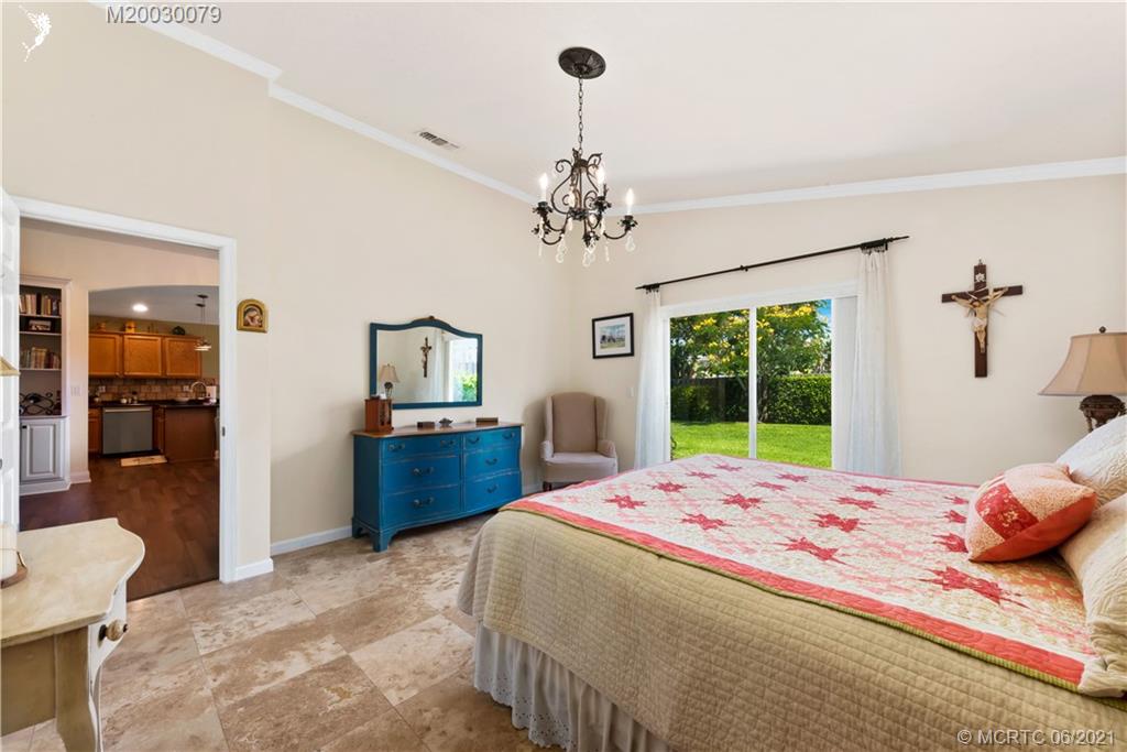 2545 Southeast Springtree Place Stuart, FL 34997 - Photo 12 of 28 Gallery Image 12