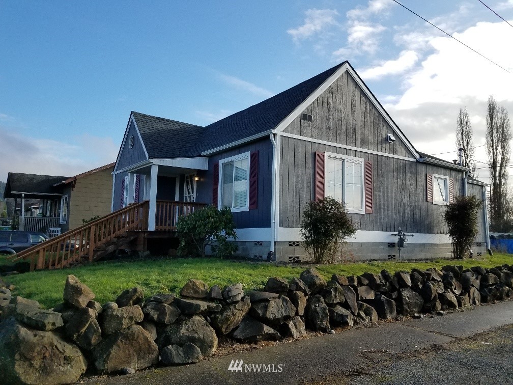 295 Southwest James Street Chehalis, WA 98532 - Photo 2 of 10 Gallery Image 2