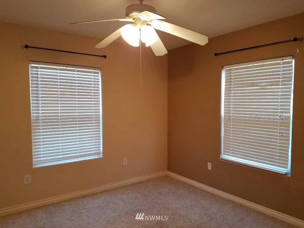 295 Southwest James Street Chehalis, WA 98532 - Photo 6 of 10 Gallery Image 6