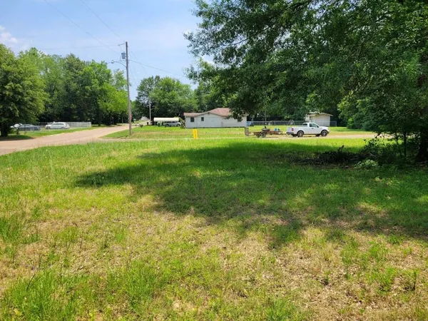 a view of a golf course